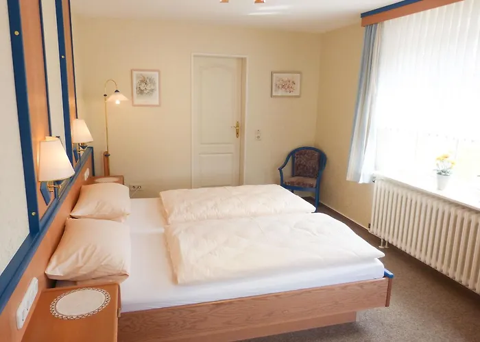 *ual Welhues* * Norddorf